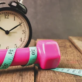 Die 30-30-30-Methode – der Albtraum des Fettgewebes. Beginnen Sie direkt nach dem Aufwachen