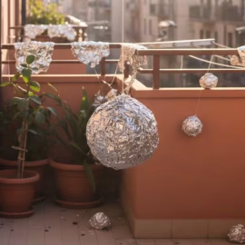 Aluminiumfolie auf dem Balkon anbringen: Wozu ist das gut und warum wird es empfohlen?