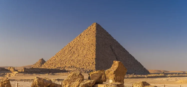 Ägypten, Entdeckung in der Pyramide. „Sie sind Tausende von Jahren alt“ Ägypten, Entdeckung in der Pyramide. „Sie sind Tausende von Jahren alt“