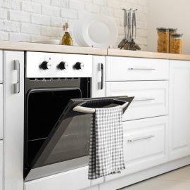 Servietten verschwinden von der Ofentür. Eine neue Aufbewahrungsmethode sorgt für Furore