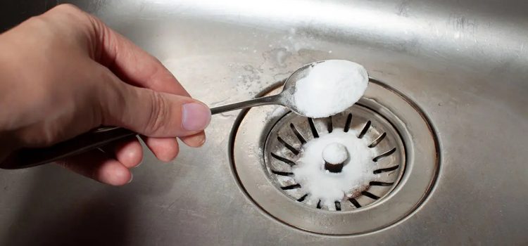 Gießen Sie es anstelle von Backpulver in den Abfluss. Die Verstopfung wird sofort beseitigt.